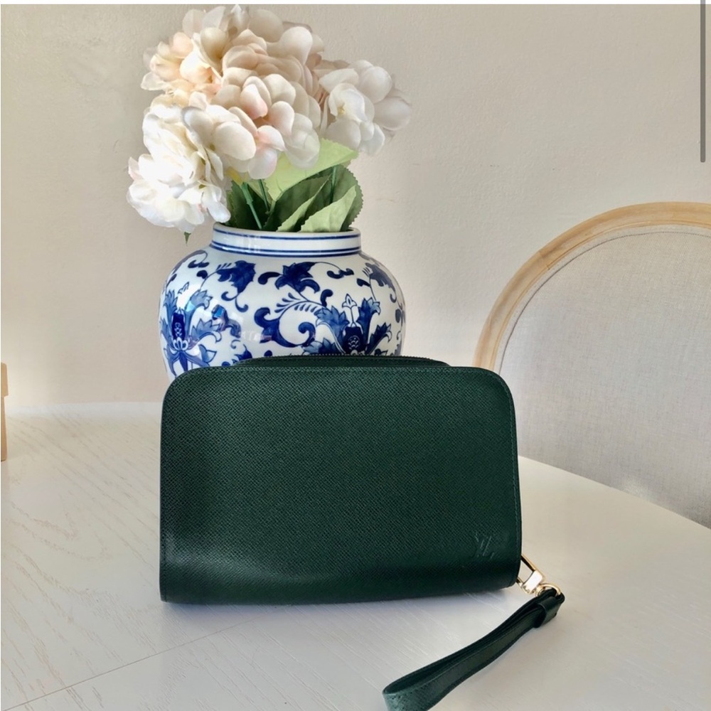 Louis Vuitton Epicea Taiga Leather Pochette